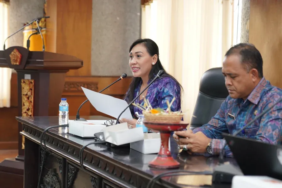 kepala dinas tenaga kerja gianyar