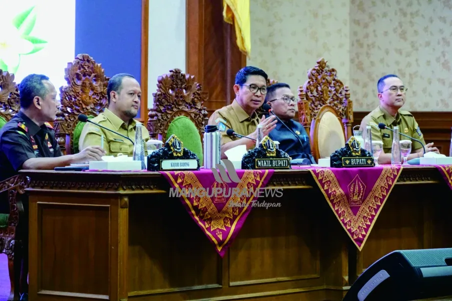 Bupati Badung Rapat