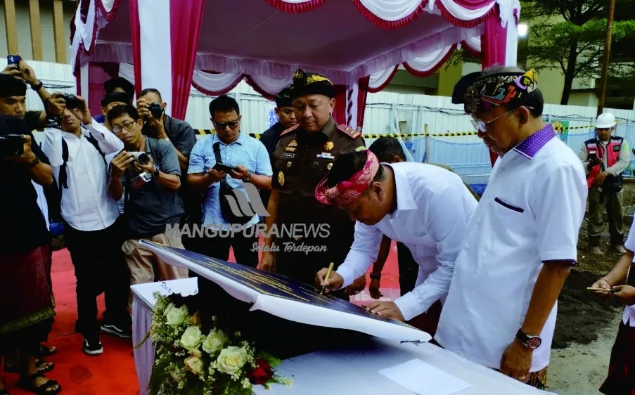 PEMBANGUNAN PJT DI RSUD SANJIWANI (2)