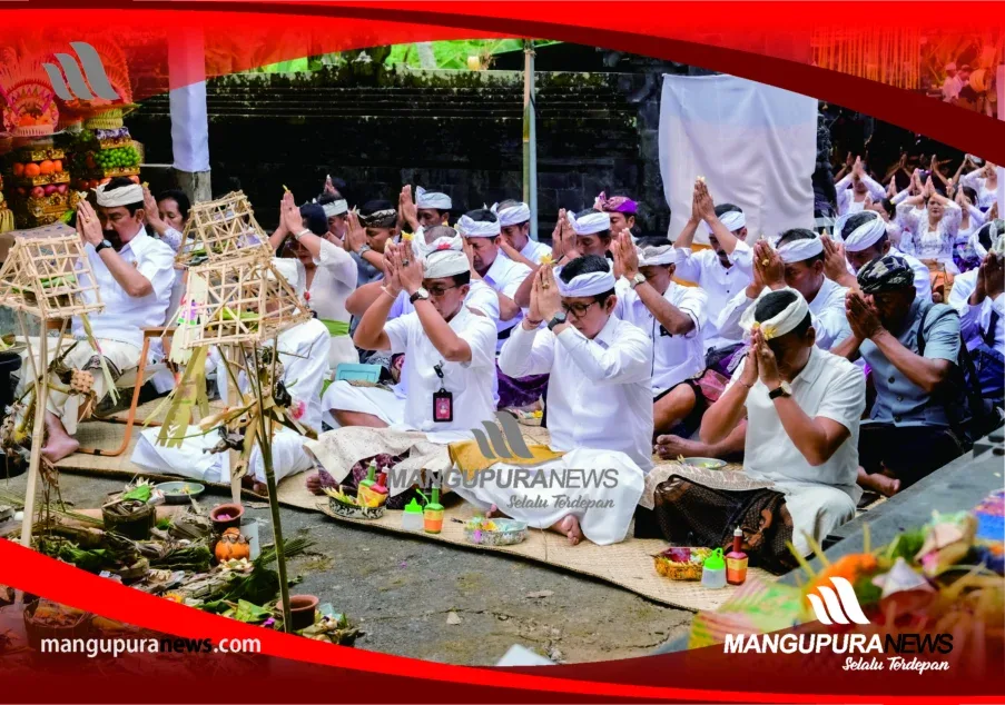 sembahyang bersama di pura ulun swi (3)