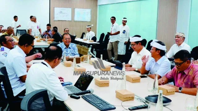 rapat evaluasi peningkatan pelayanan bandara i gusti ngurah rai1