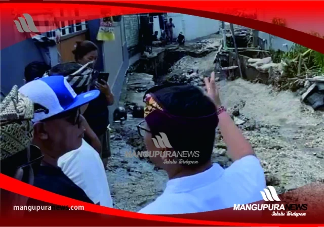 tinjau lokasi banjir (2)