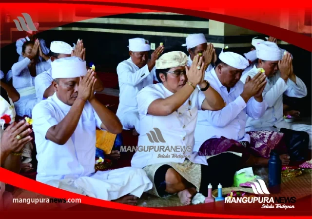 wagub giri doakan karya padudusan alit di banjar adat kenanga