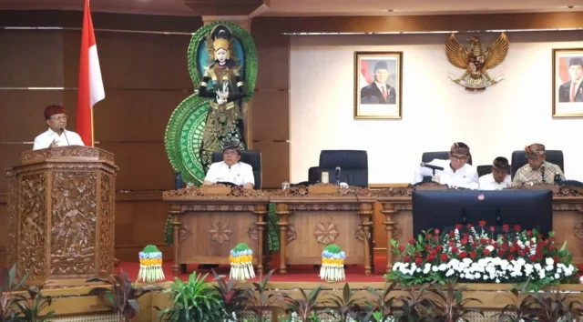 ekonomi bali 2025 tumbuh 5,82 persen1