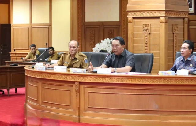 f06d7bd99f1ea8a08196408f83108308