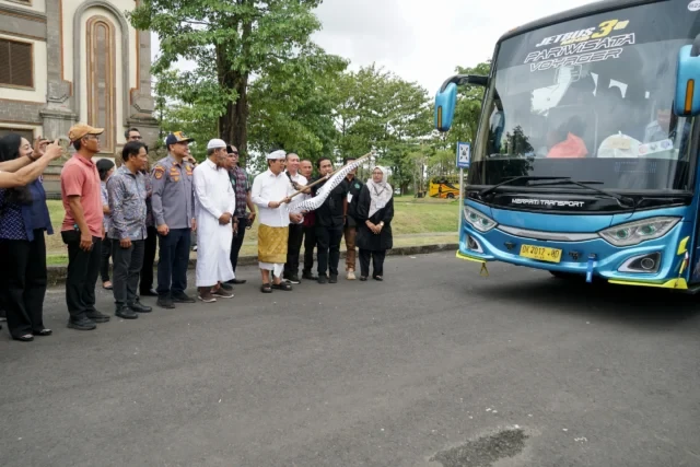 lepas mudik adi arnawa