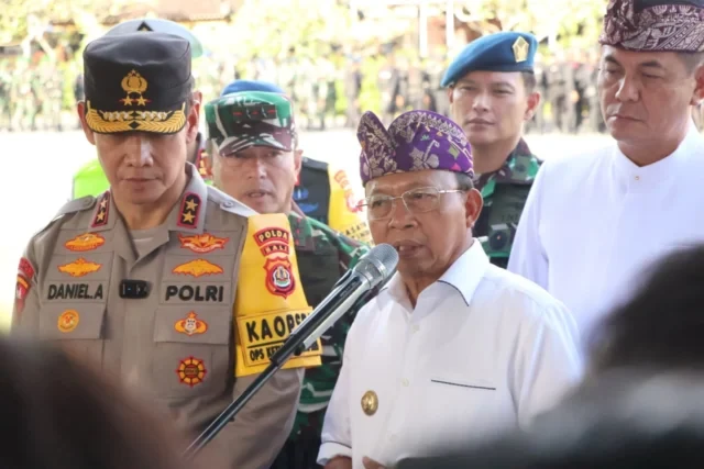 pimpin apel pasukan bersama kapolda1