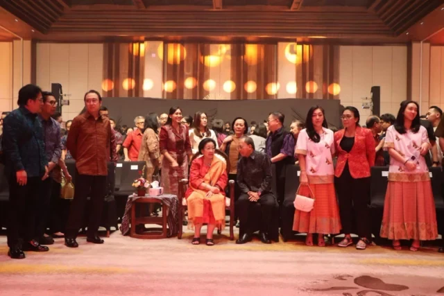 singgasana seni bung karno3