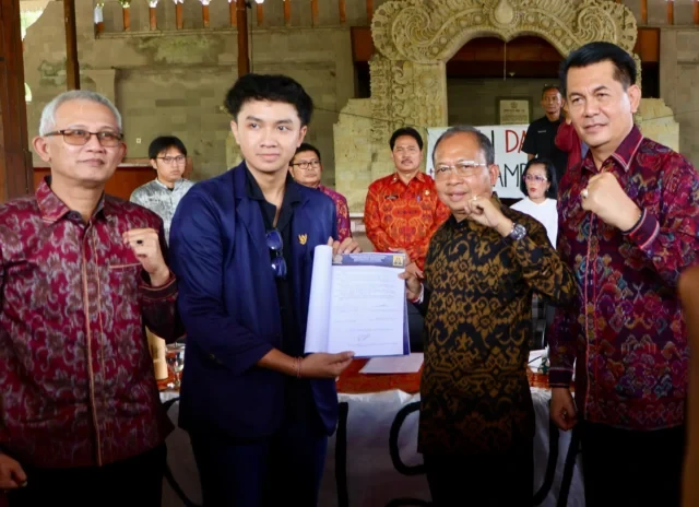 dialog dengan bem unud2