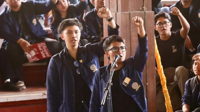 dialog dengan bem unud4