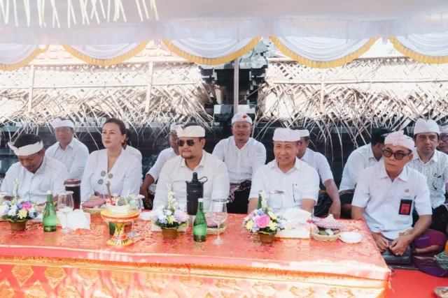 karya dewa yadnya di pemerajan ageng pasek gaduh kedonganan (4)