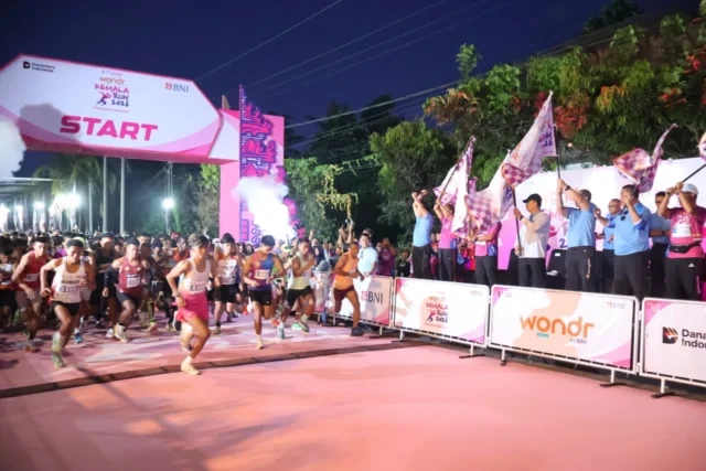 koster dan kapolri lepas 11.000 pelari