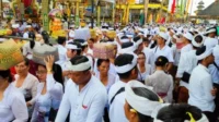 ribuan pamedek padati pura ulun danu batur