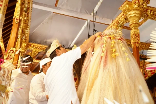 karya melaspas di pura dalem suargan bongkasa (5)