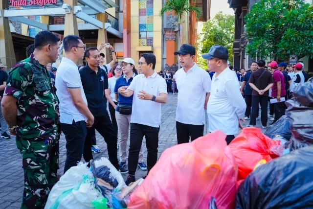 pastikan horeka pilah sampah (24)