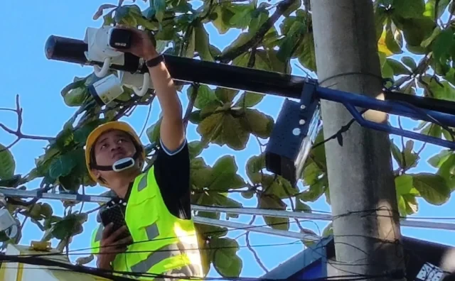 69 kamera cctv telah disebar dan dipasang di 28 titik strategis di seluruh wilayah desa tibubeneng