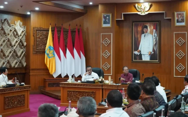 deklarasikan bali 100 persen memilah sampah