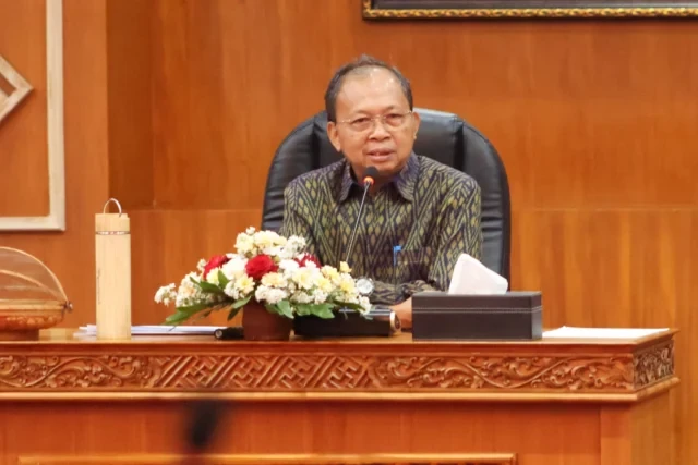 gubernur koster tegaskan bali harus dibangun bersama