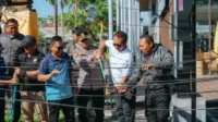 pemkab badung kembali turunkan kabel provider tidak aktif