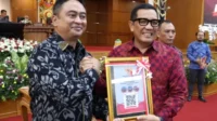pertahankan transparansi, pemkab tabanan raih opini wtp 12 kali berturut turut atas lkpd (1)