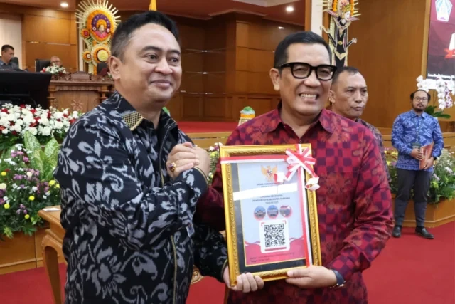 pertahankan transparansi, pemkab tabanan raih opini wtp 12 kali berturut turut atas lkpd (1)