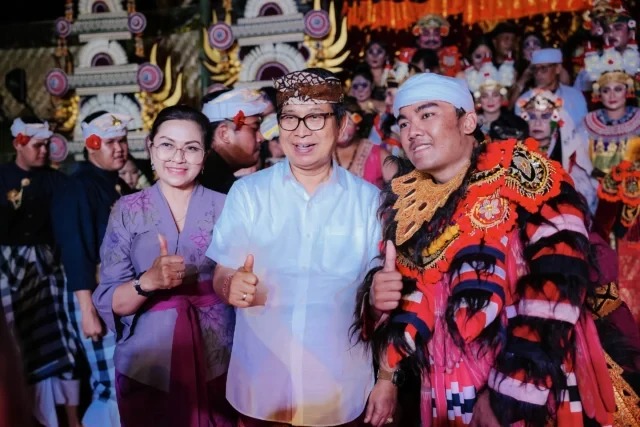 saksikan pementasan calonarang (1)