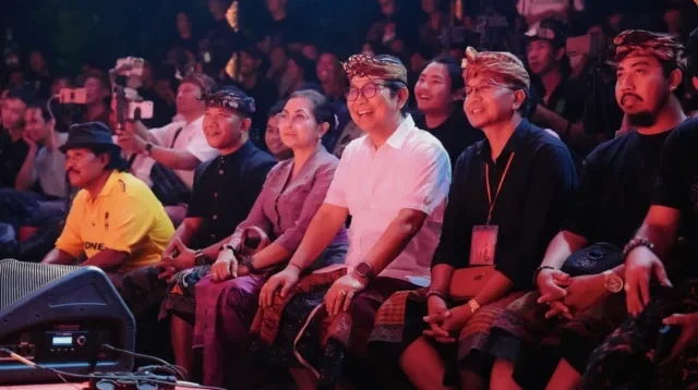 saksikan pementasan calonarang (3)