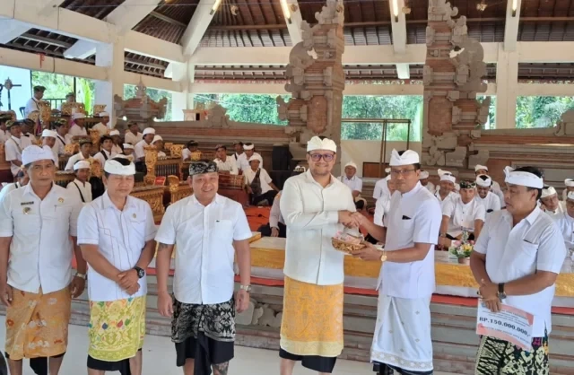 upacara ngeratep petapakan (1)
