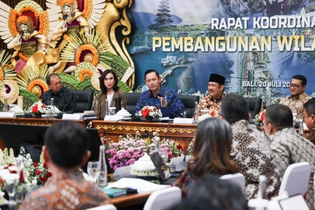 ahy, bali harus tumbuh sebagai destinasi pariwisata dunia tanpa mengorbankan masyarakat alam dan budayanya ahy, bali harus tumbuh sebagai destinasi pariwisata dunia tanpa mengorbankan masyarakat alam dan budayanya