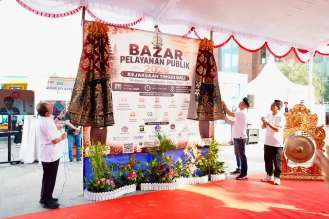 buka bazar pelayanan publik kejati bali di kuta buka bazar pelayanan publik kejati bali di kuta