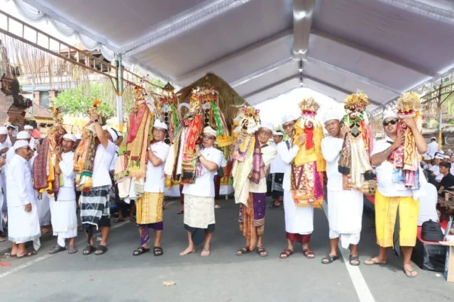 karya tawur labuh gentuh di catus pata desa sibanggede karya tawur labuh gentuh di catus pata desa sibanggede