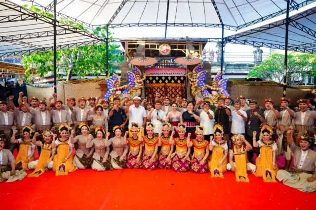parade angklung pkb (3)