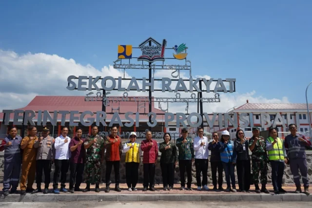tinjau progress pembangunan sekolah rakyat1