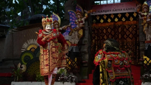 topeng suluh badung topeng suluh badung